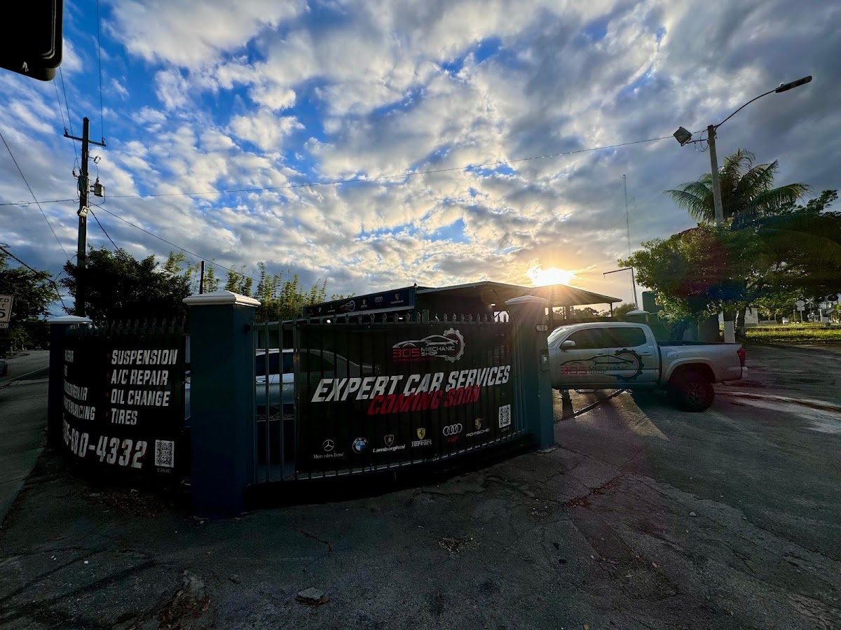 305 Mechanic Shop work