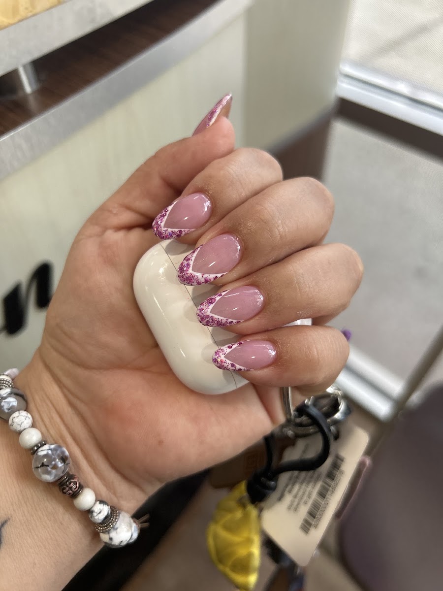 Amie Nail & Spa work