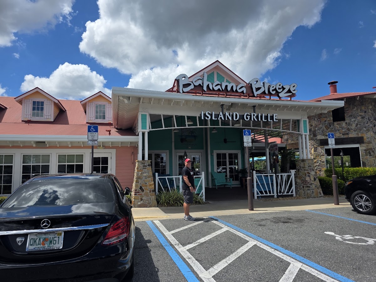 Bahama Breeze work