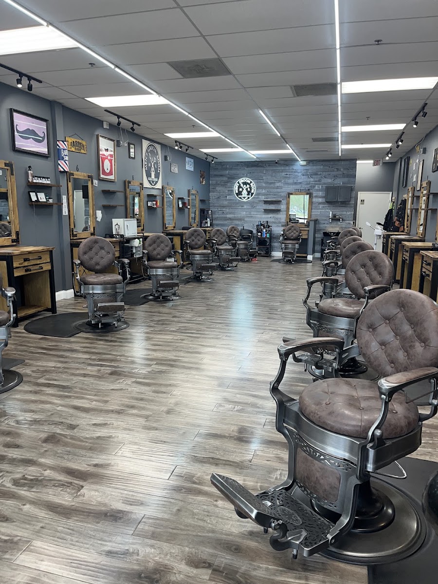 Men's Groom Room Barber Lounge work